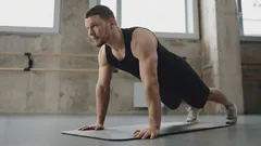 Jos pystyt tekemään tämän määrän punnerruksia omassa iässäsi, olet hyvässä kunnossa.