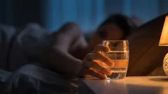 Miksi vettä ei kannata juoda ennen nukkumaanmenoa ja miten se vaikuttaa hyvinvointiisi