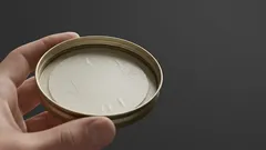 Harva tietää, mihin purkkien kansissa oleva muovikiekko on tarkoitettu?