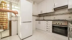 Sano hyvästit perinteiselle jääkaapin järjestelylle: on olemassa esteettisempi ja käytännöllisempi ratkaisu