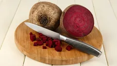 Miten punajuuret tulisi valmistaa, jotta niiden ravintoaineet säilyisivät?